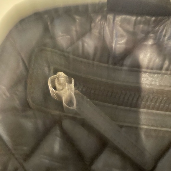 Large Chanel Puffer. Authentic - Picture 6 of 10